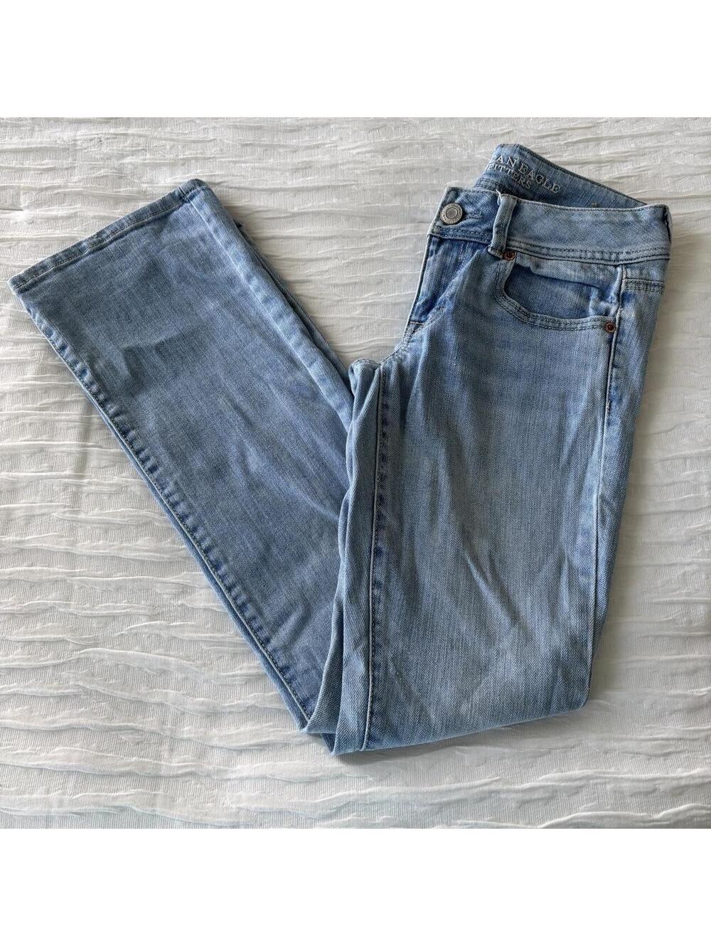American Eagle Women's Blue Jeans